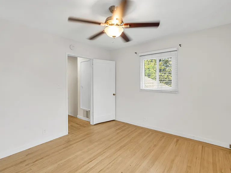 2551 Cumberland Rd — Photo 17