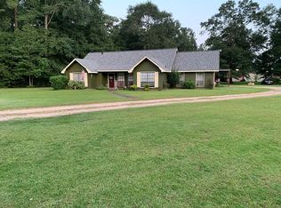 62 Merchant Cir, Ellisville, MS 39437