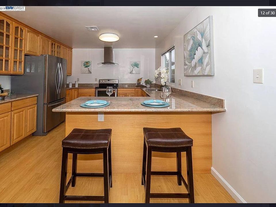 2nd image of 535 Carmar St