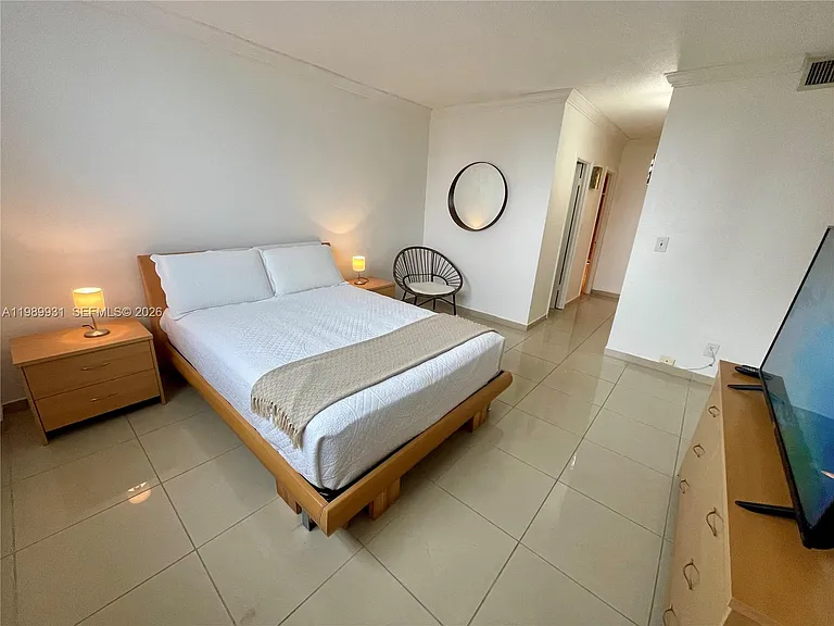 19390 Collins Ave #1405 — Photo 18