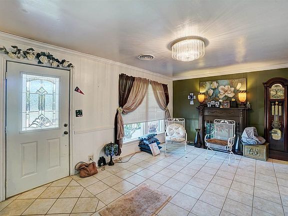 2nd image of 1004 NW Laird Ave
