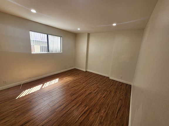 5th image of 626 N Isabel St APT 102