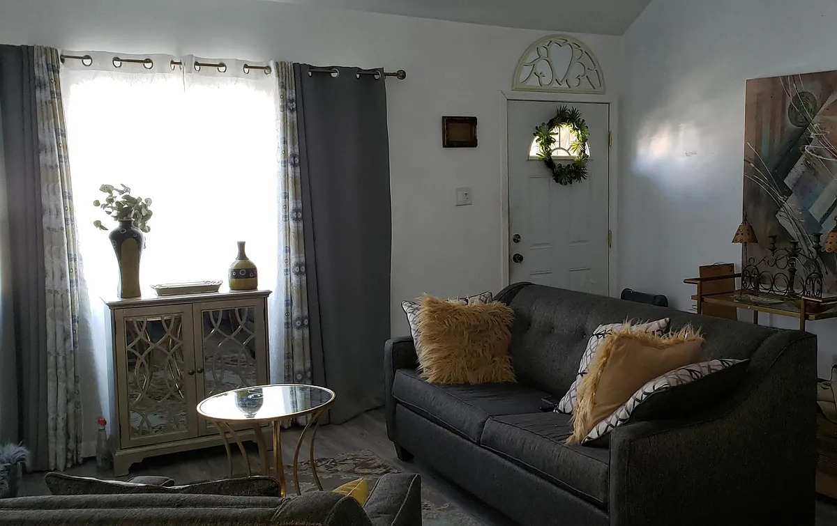 Living Room area - 1740 S Mansfield Ave