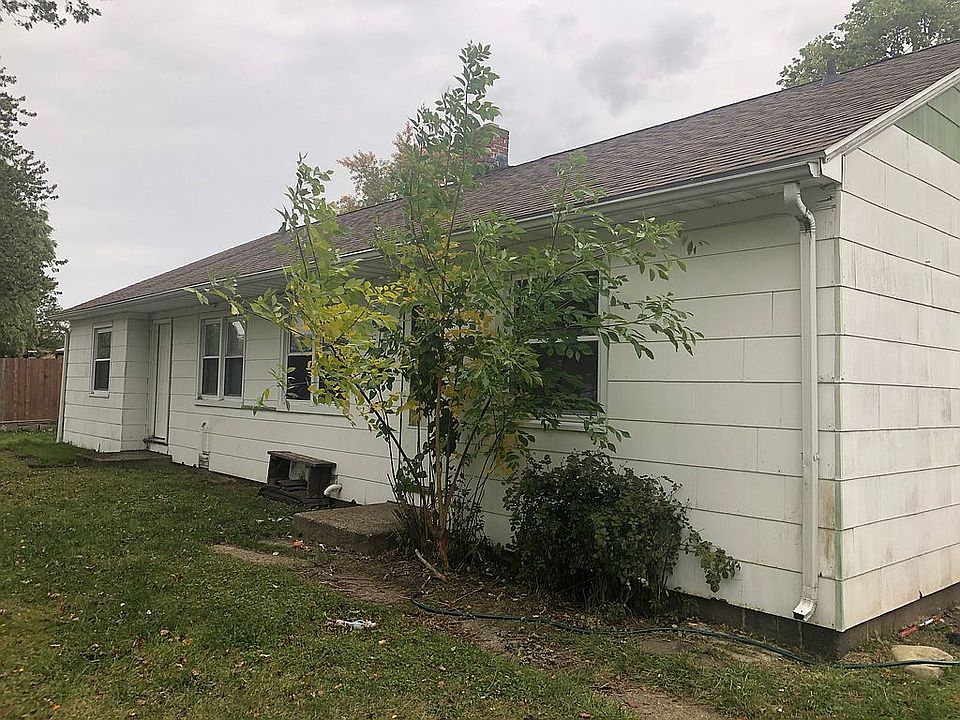 1st image of 12-14 Sandstone Dr