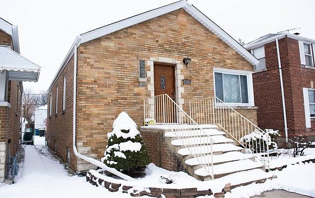 1st image of 3523 S 57th Ct