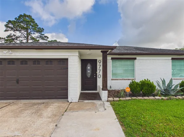 9770 Shepherd Dr, Beaumont, TX 77707