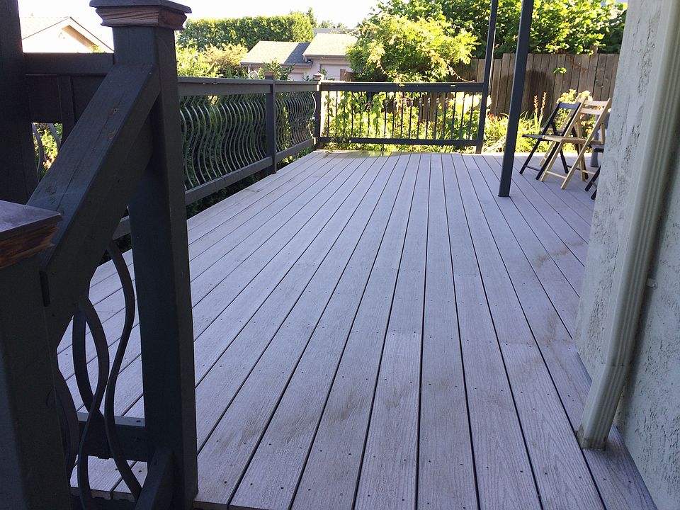2nd image of 10116 NE 64th St
