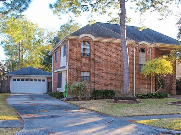 3rd image of 514 Crestwood Dr