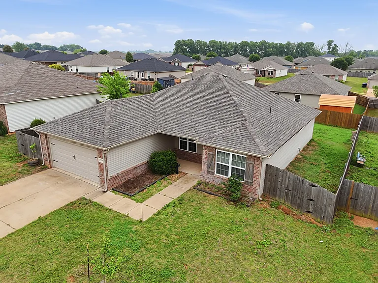 1200 Granite Ln — Photo 32