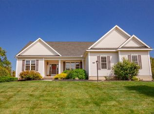 8 Solomon Ct, Watervliet, NY 12189