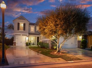 1789 N Piccadilly Ln, Clovis, CA