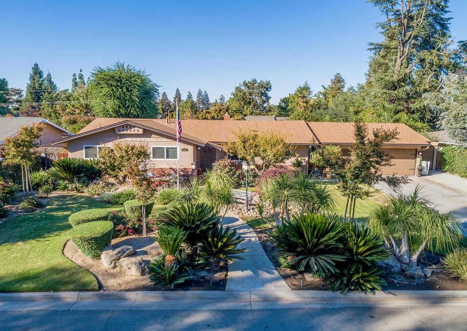 2nd image of 714 W San Ramon Ave