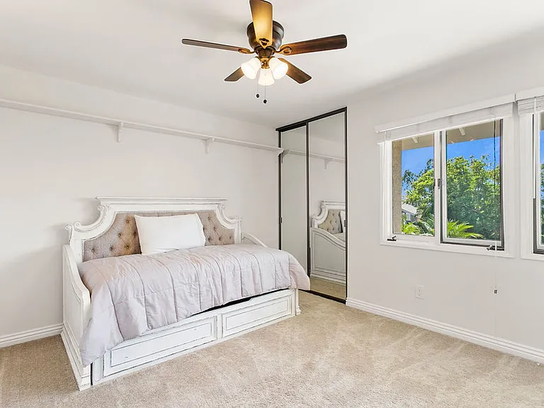 28602 Silverton Dr — Photo 24