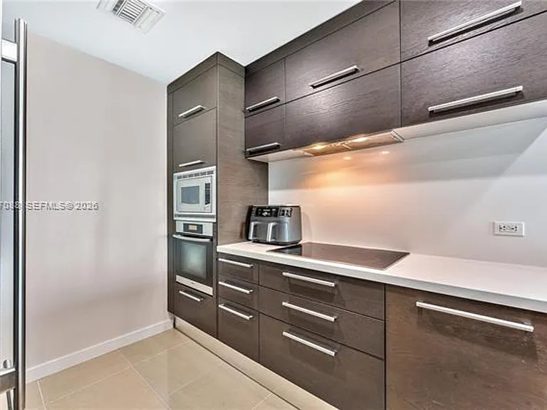 900 Biscayne Blvd #3109 — Photo 11