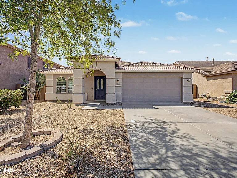 15337 W Poinsettia Dr — Photo 2