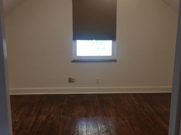 4th image of 1149 Covedale Ave #2