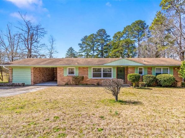 2438 Donald Ave, Macon, GA 31217