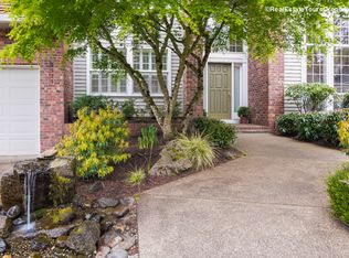 2575 Beacon Hill Dr, West Linn, OR 97068