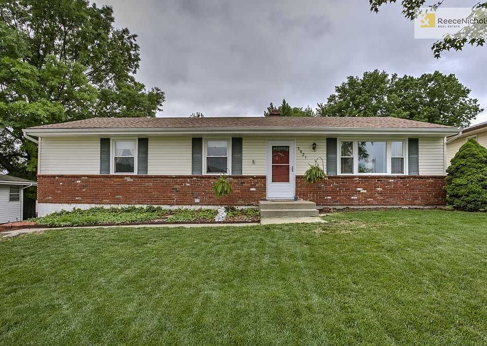 1st image of 5021 NE 58th St