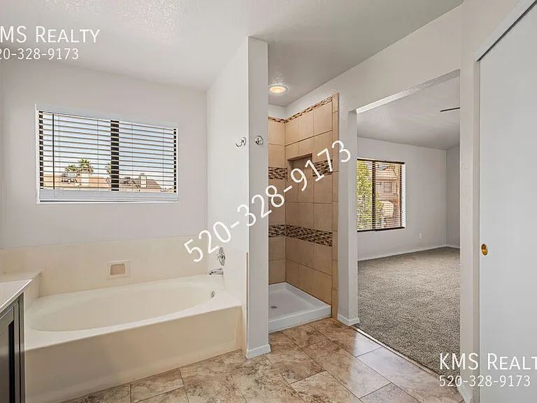 3060 W Country Hill Dr — Photo 15
