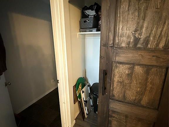 3rd image of 1141 Hartney AVENUE