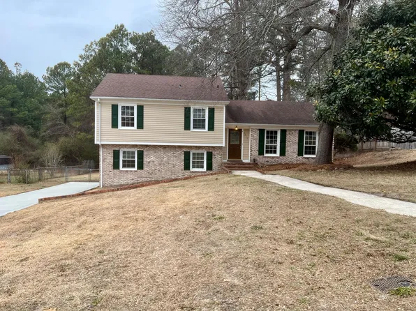 5210 Southport Rd, Fayetteville, NC 28311
