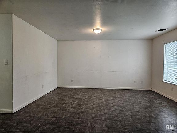 2nd image of 553 Grundy Ave