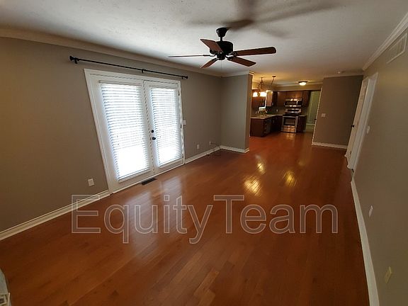 3rd image of 6232 Penny Ln