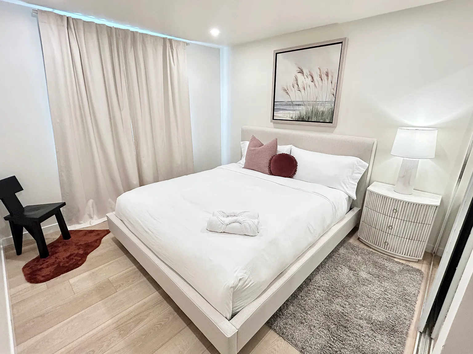 1 bed, 330 sqft, $4,500 — Photo 3