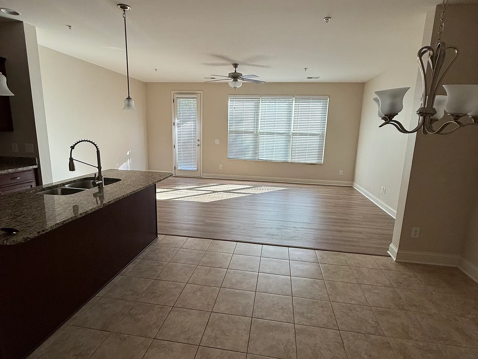 3 bed, 1692 sqft, $2,200 — Photo 4