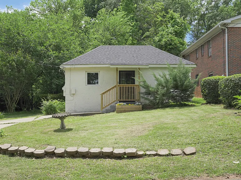 407 Green Springs Ave S — Photo 1