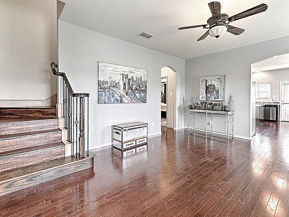 5th image of 5628 Grenada Dr
