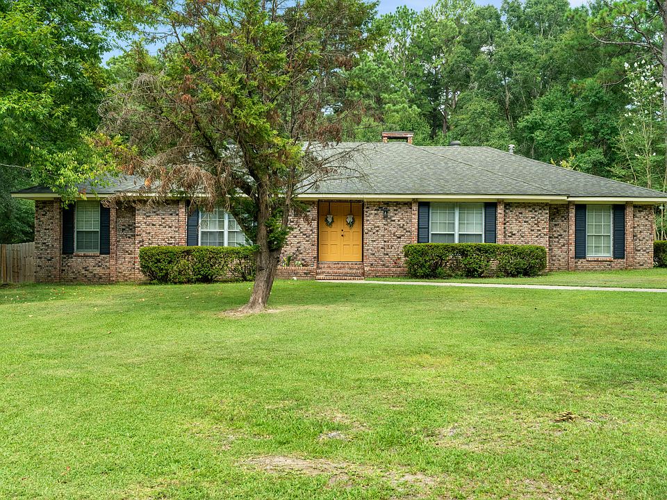 1st image of 132 Fair Lake Dr