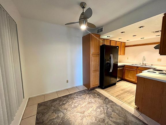 5th image of 4964 Newport Cove Dr APT B