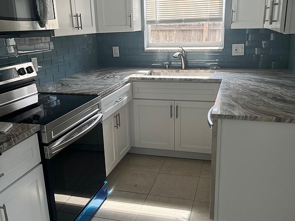 2nd image of 821 NE 52nd Ct