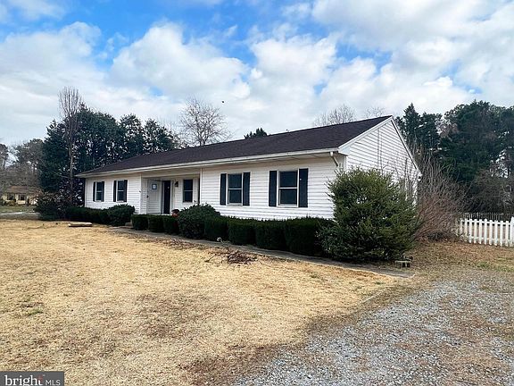 2nd image of 27753 Leeward Dr