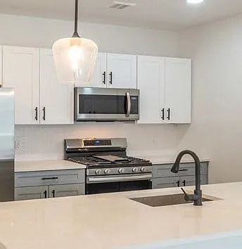 Oak Tree Apartments — Photo 5