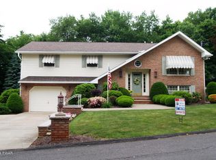 234 Kathleen Dr, Peckville, PA 18452