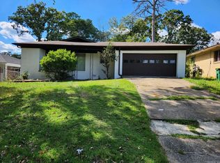 10 Alameda Dr, Little Rock, AR 72204