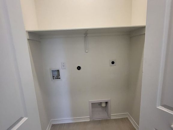4th image of 3415 Old Almonte Dr
