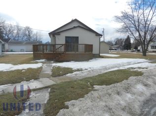 922 Edgewater Ave, Sioux City, IA 51109
