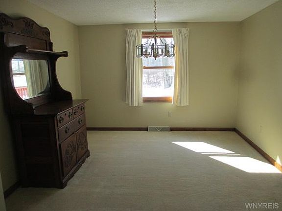 4th image of 171 Daven Dr