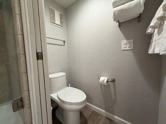 4th image of 211 Seascape Resort Dr