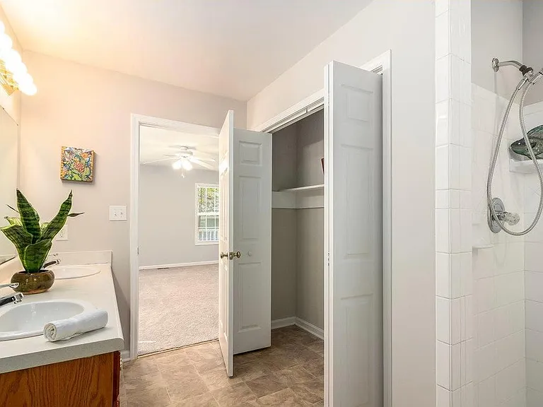 605 Primitive St — Photo 11