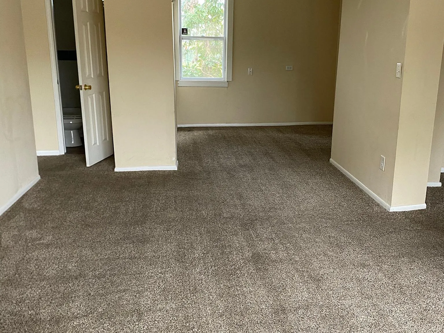 3 bed, 1121 sqft, $1,375 — Photo 3