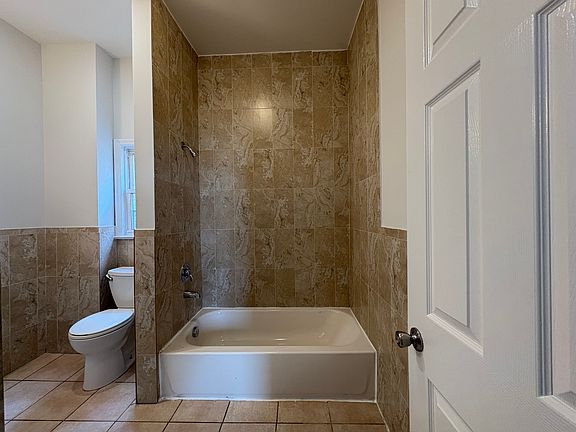 2nd image of 40 Washington Ave #2A