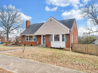 2415 Oakland Blvd NW, Roanoke, VA 24012