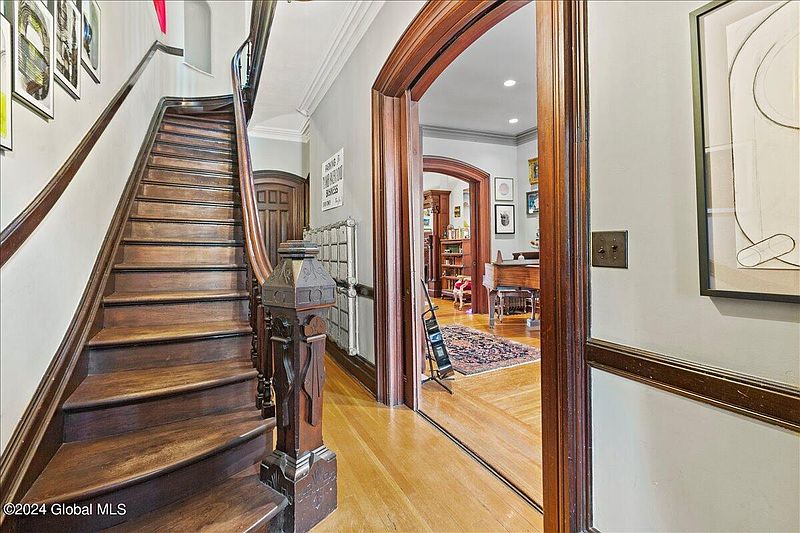 2nd image of 60 Willett Street