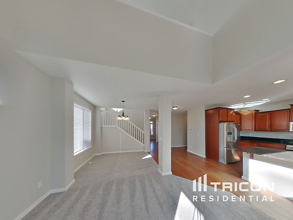 2nd image of 2513 Chateau Dr