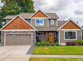 704 N Park St, Lynden, WA 98264